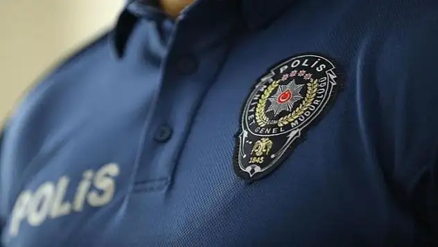 Başkentte izinsiz gösteriye müdahale eden 5 polis yaralandı