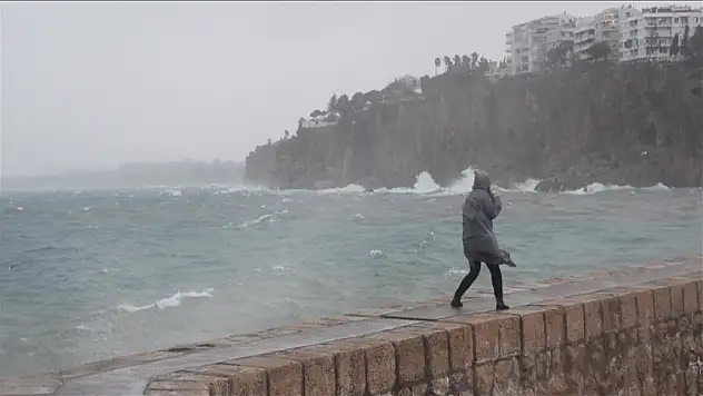 Batı Akdeniz için fırtına uyarısı
