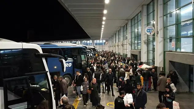 Bayram tatilinde 3,5 milyon yolcu otobüslerle seyahat edecek