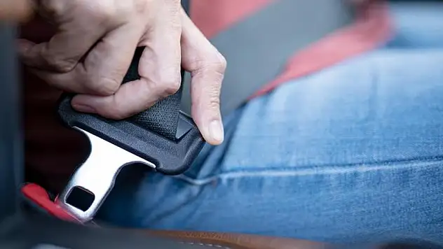 Bayram tatilinde emniyet kemeri takmayan 17 bin 427 sürücüye işlem