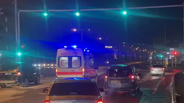 Bayram ziyareti kabusa döndü: Asansörde mahsur kalan aile hastanelik oldu!