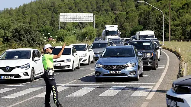 Bayramda trafik denetimlerinde 66 bin 92 personel görev yapacak