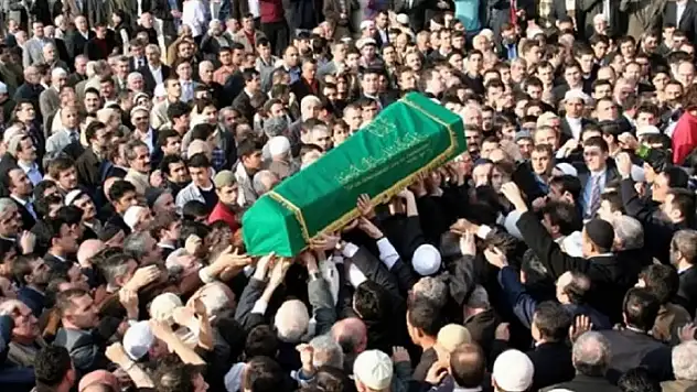 Bayramda yüreklere ateş düştü! Konya'da 9 kişi hayatını kaybetti