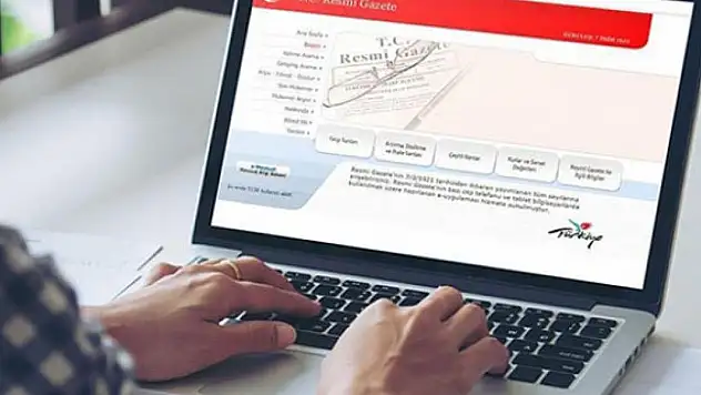 Bazı bakanlıklarda atama ve görevden alma kararları Resmi Gazete'de