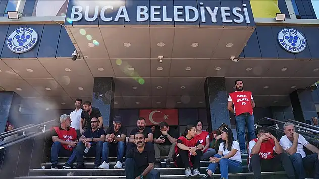 Belediye çalışanları iş bırakma eylemlerini sürdürdü!