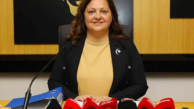 Belediye evlenmek isteyen sığınmacılardan 10 bin TL alacak