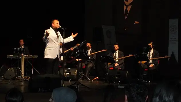 Belediyelerde sözleşmeli çalışan sanatçılar için teşvik ikramiyesi kararı Resmi Gazete'de