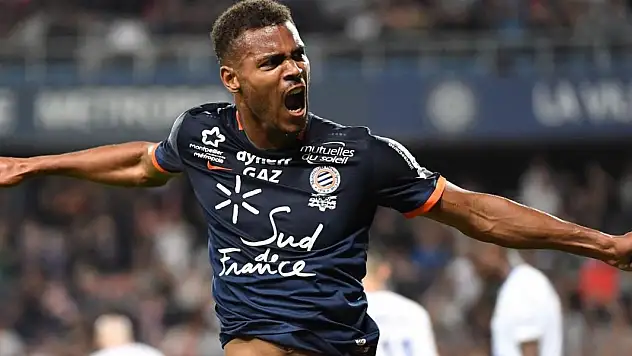 Beninli forvet Mounié, Konyaspor'dan servet istedi