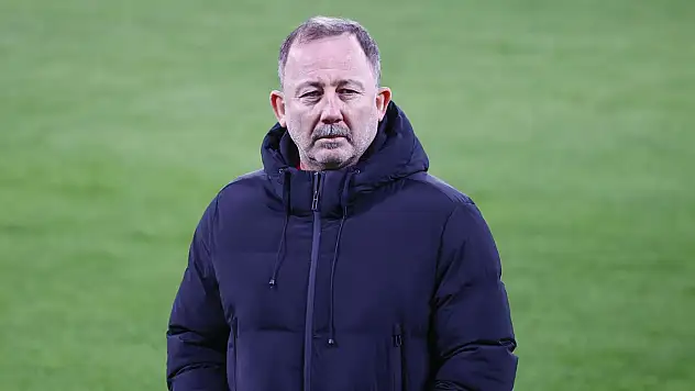 Beşiktaş'ta Sergen Yalçın dönemi sona erdi