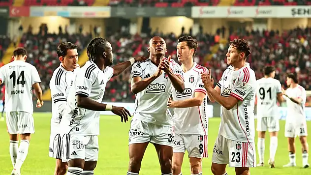 Beşiktaş tüm odağını kupaya çevirdi! Hoca ve oyunculardan Konyaspor açıklaması