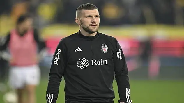 Beşiktaş'ta iki ayrılık