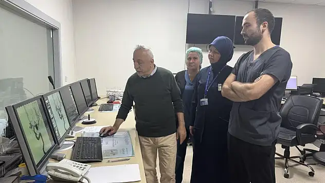 Beynindeki 'dev anevrizma'dan kapalı yöntem ameliyatla kurtuldu