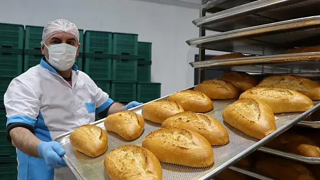 Beyşehir 'de halk ekmek fabrikasında deneme üretimi!