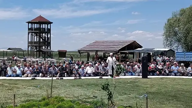 Beyşehir Gölü kıyısında yağmur duası yapıldı