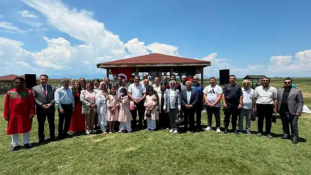 Beyşehir Gölü'nde kardeşlik rüzgarı esti