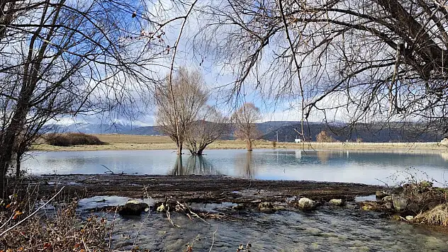 Beyşehir Gölü'ne hayat veren 'Gürlevik Çağlayanı' geri döndü