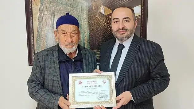 Beyşehirli 84 yaşındaki hafız Konya ikincisi oldu