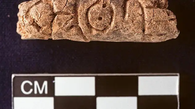 Bilim insanları, tarihin bilinen en eski alfabesini keşfetti