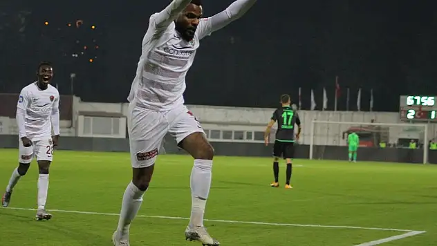 Bir dönem Süper Lig'e damga vuran Gabonlu forvet Çin'de intihar etti