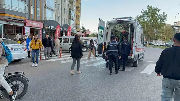 Bisiklet ile motosiklet çarpıştı: 2 yaralı