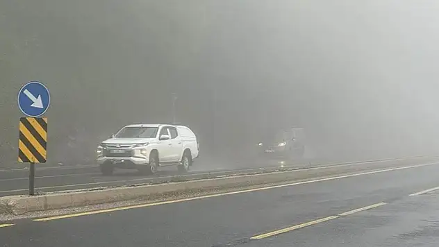 Bolu Dağı'nda sis etkili oldu