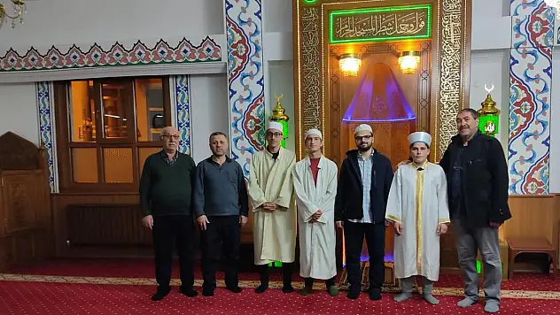 Bozkır'da hatimle teravih namazı kılınıyor
