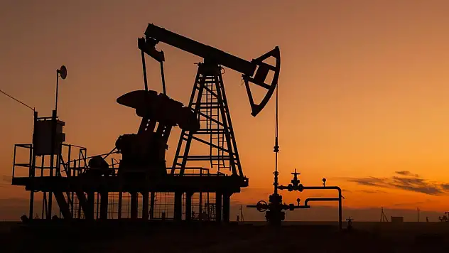 Brent petrolün varili 62,12 dolardan işlem görüyor