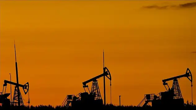 Brent petrolün varili 64,80 dolardan işlem görüyor