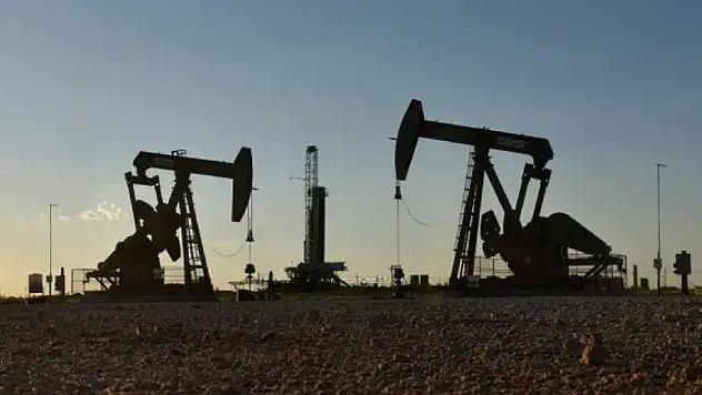 Brent petrolün varili 67,02 dolardan işlem görüyor