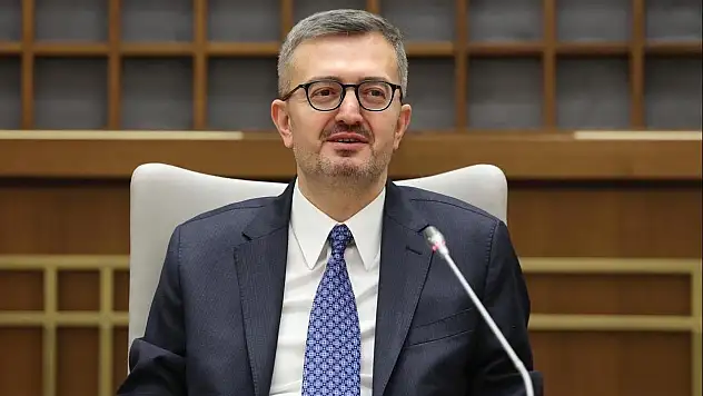 Burhanettin Duran: Gazeteciler tarihin yazılışına tanıklık ediyor