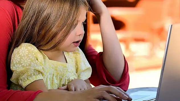 Çalışan annelere 15 milyon liradan fazla destek sağlanacak