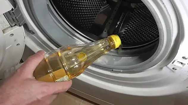 Çamaşır makinesine 1 bardak koyun kireçten kurtuluyor. Makine daha iyi çalışıyor
