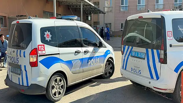 Cenaze Evinde Silahlar Konuştu!