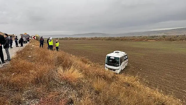 Cenazeye giderken Çankırı'da kaza geçirdiler: 29 yaralı