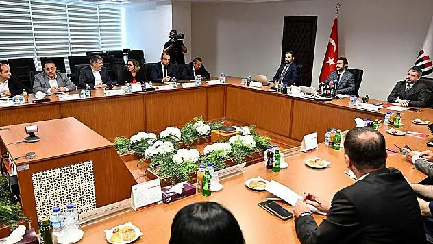 Çetinkaya: Dünyada enflasyon nasıl hesaplanıyorsa Türkiye'de de öyle hesaplanıyor