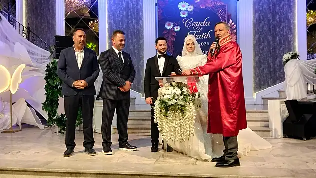 Ceyda ve Fatih çifti dünyaevine girdi