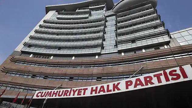 CHP kurultay iptali davası ertelendi