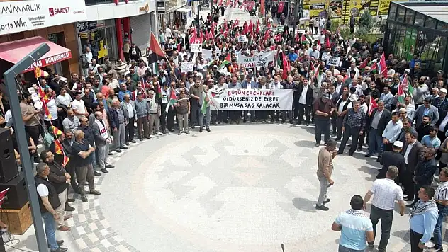 Cihanbeyli'de Filistin'e destek yürüyüşü yapıldı