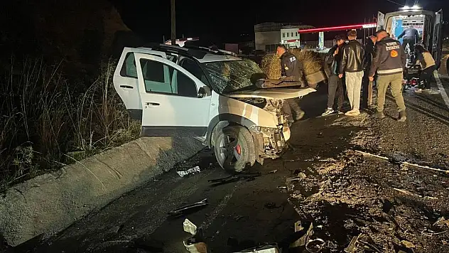 Cip ile otomobil çarpıştı! Karı koca öldü, 3 kişi yaralandı