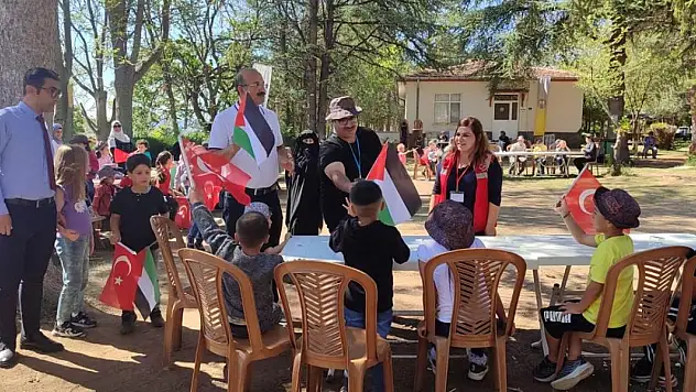 Çocuk Hakları Evrenseldir Kardeşlik Buluşması