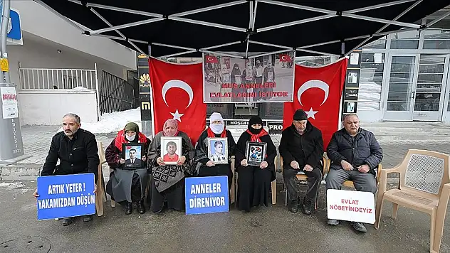Çocuklara teslim olun çağrısı!
