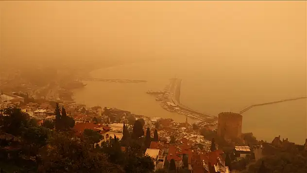 Çöl tozu sonucu bazı iller turuncuya büründü