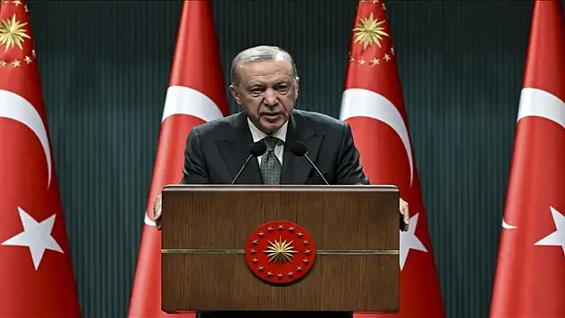 Cumhurbaşkanı Erdoğan: 25 bin yeni öğretmen ataması sürecini başlattığımızın müjdesini paylaşmak istiyorum