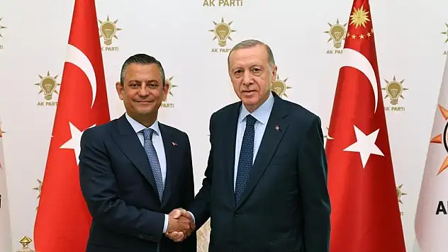 Cumhurbaşkanı Erdoğan CHP Genel Başkanı Özel'i kabul etti