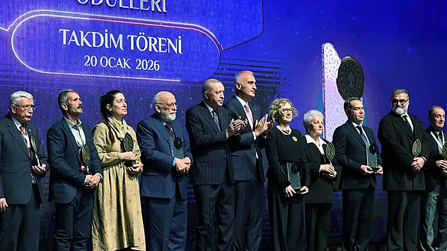 Cumhurbaşkanı Erdoğan'dan Konya'nın 'Yaşayan Hazinesi'ne ödül!