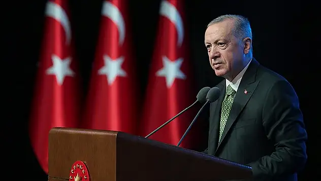 Cumhurbaşkanı Erdoğan: Pakistan'a yönelik menfur terör saldırısını lanetliyorum