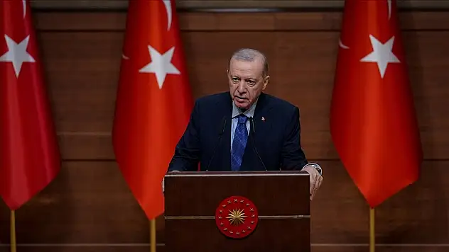 Cumhurbaşkanı Erdoğan, saldırıya uğrayan CHP Genel Başkanı Özel'i aradı