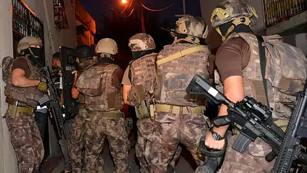 Cumhuriyet tarihinin en büyük uyuşturucu operasyonu: 525 gözaltı