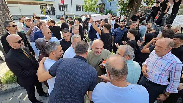 Darbedilen öğretmen için destek açıklaması yapıldı