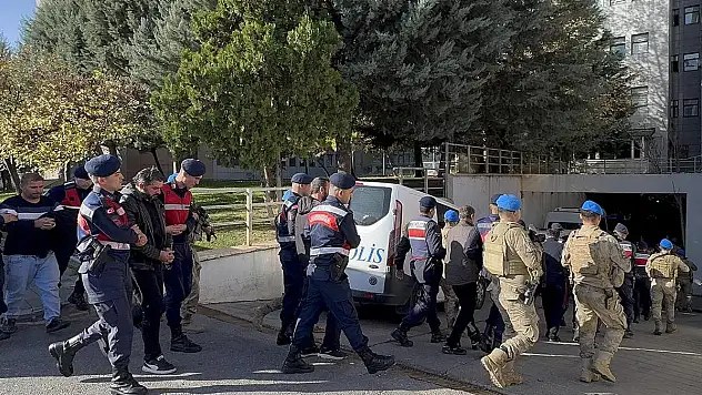 DEAŞ'a finansman sağladığı iddia edilen 13 şüpheli gözaltında!